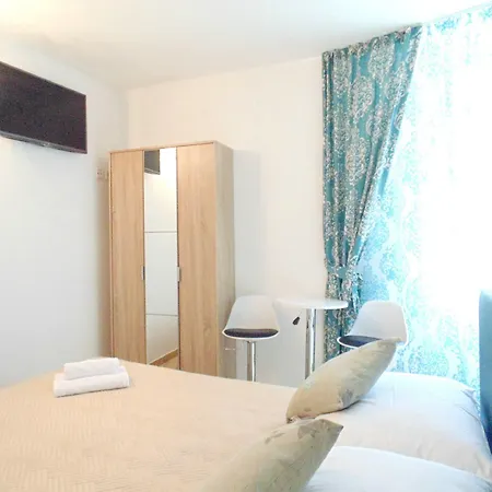 Peruzovic 1 Pensionat Split