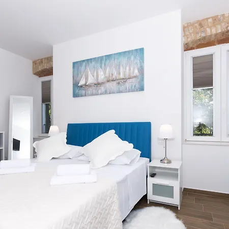 Peruzovic 1 Casa de hóspedes