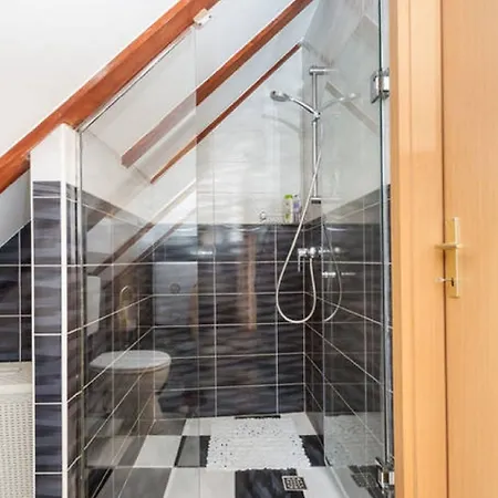 Casa de hóspedes Peruzovic 1 3*