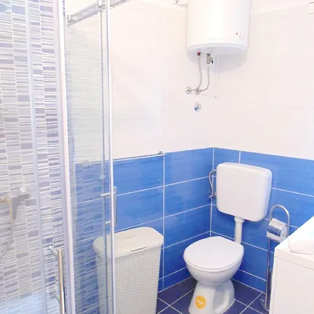 Peruzovic 1 Casa de hóspedes