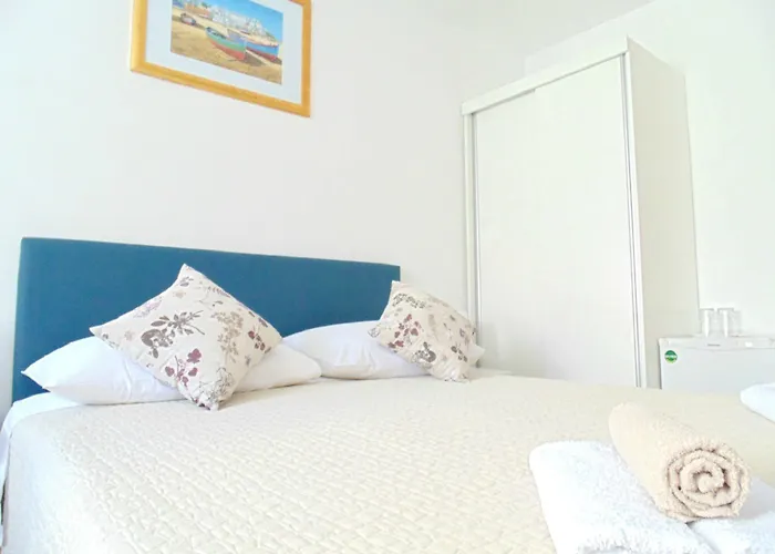 Peruzovic 1 Гостевой дом 3*