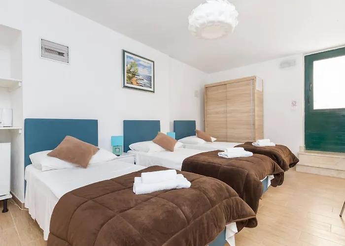 Peruzovic 1 Гостевой дом