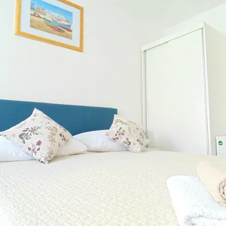 Peruzovic 1 Гостевой дом 3*